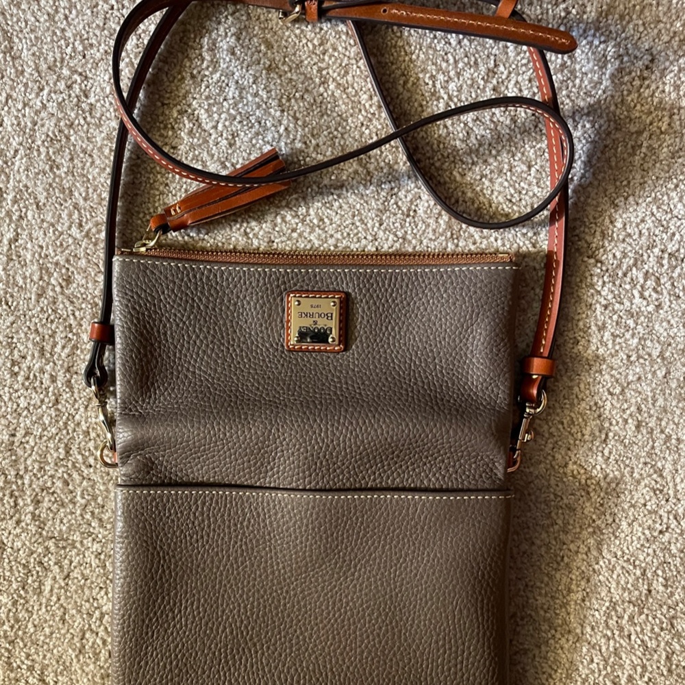 Dooney & Bourke Pebble Leather Crossbody Bag in Taupe with Orange Strap - Picture 2 of 4